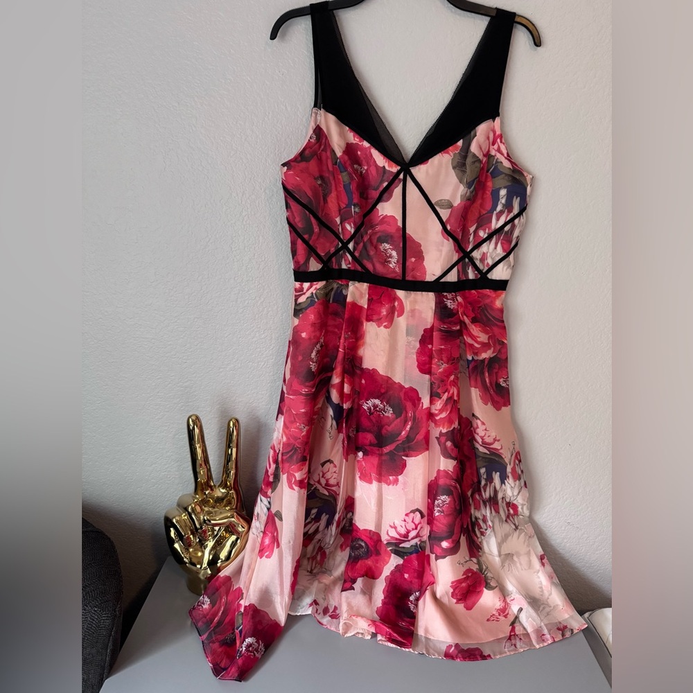White House Black Market Red Floral Organza Dress Peach Satin Black Accents 10